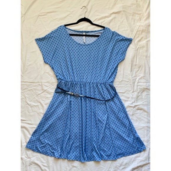 A-Line Blue Polka-Dot Dolman Sleeved Dress - Picture 3 of 6